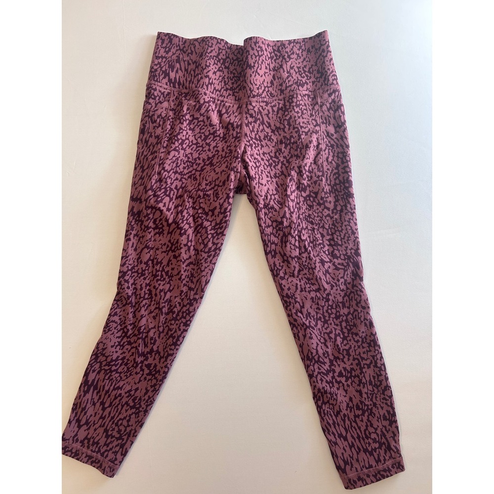 Athleta Salutation Stash Pocket II Tights Womens L Purple Pink Animal Print 7/8